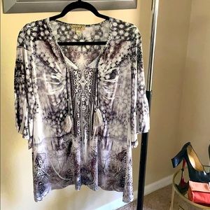 Flowy decorative blouse with front tie tassels